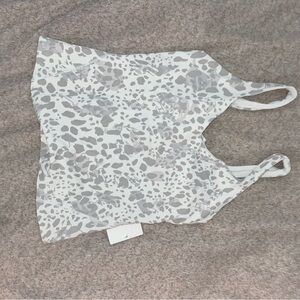 Lululemon workout top